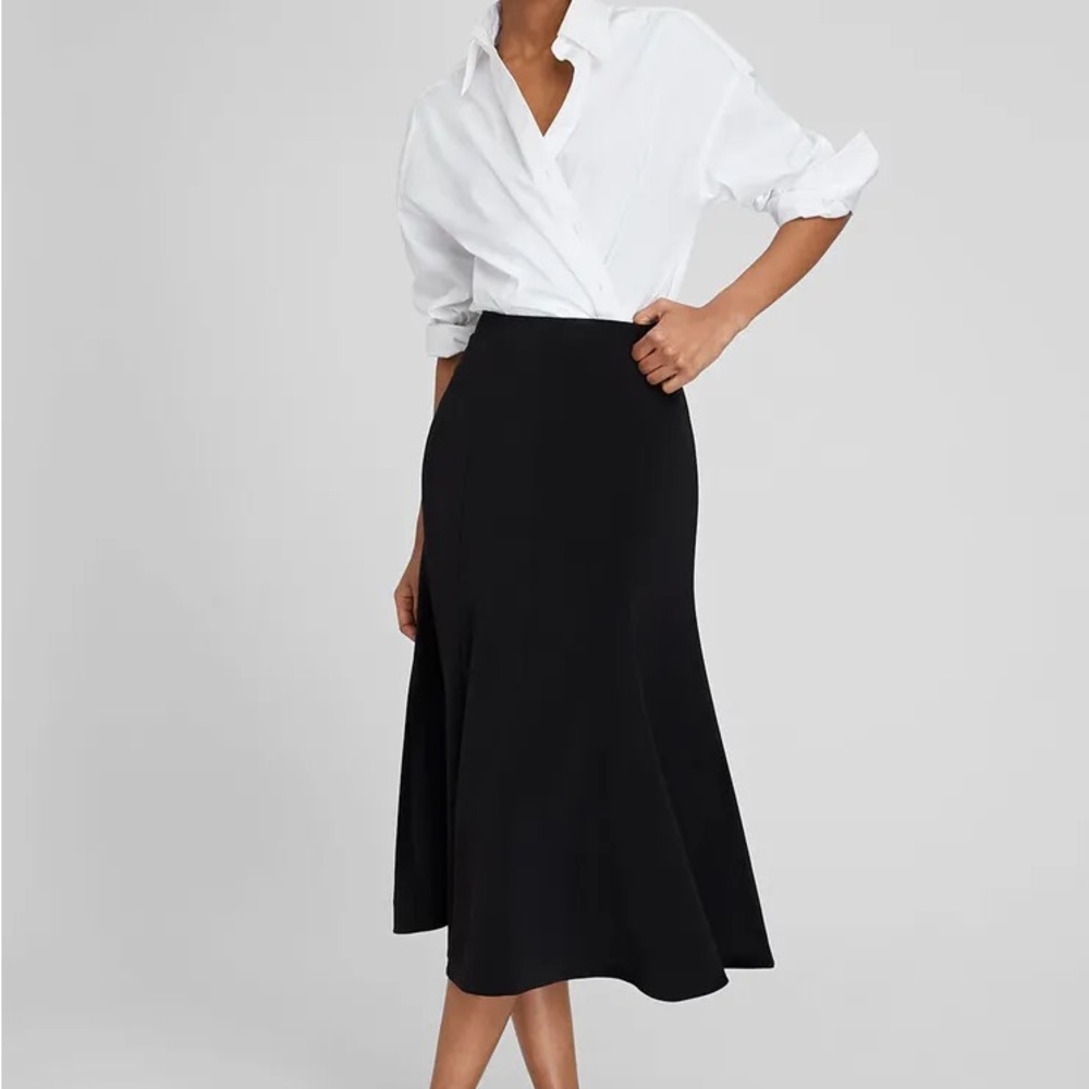 Club Monaco Black Fluted Midi Skirt